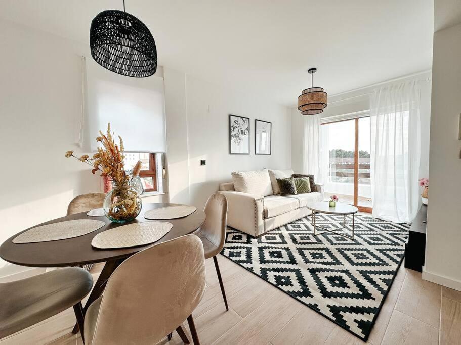 Precioso Apartamento Con Piscina Y Vistas لقنت المظهر الخارجي الصورة